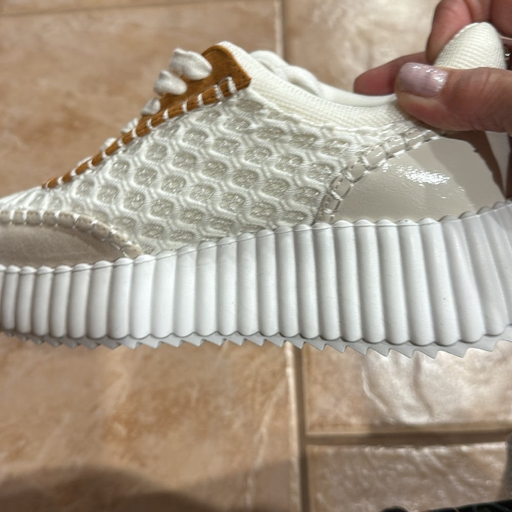 J/SLIDES Charlene Sneakers - Picture 4 of 4